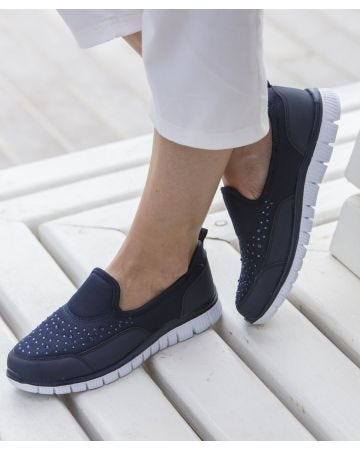 black lace platform sandals