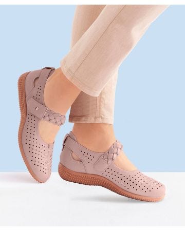 Cushion-walk Touch-fasten Strap Shoe