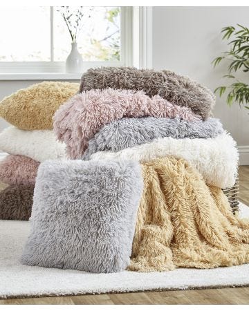 Cuddly Throw