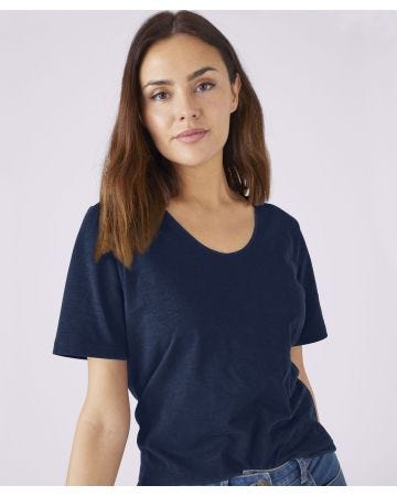 Scoop neck Short Sleeved T-shirt