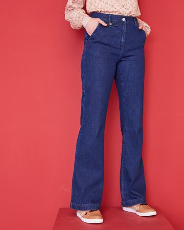 Bootcut Jean