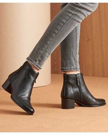 Thermolactyl Boots