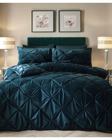 Mira Duvet Set