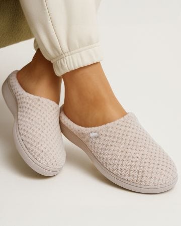 Totes Isotoner Ladies Popcorn Mule Slippers