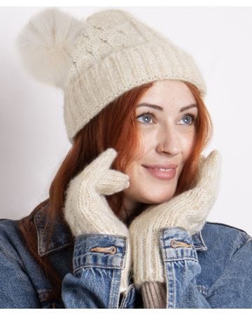 Totes Ladies Cable Hat & Glove Gift Set