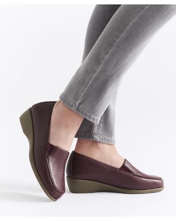 Amortyl Flexible Sole Wedge Moccasin 