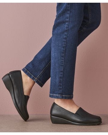 Amortyl Flexible Sole Wedge Moccasin 