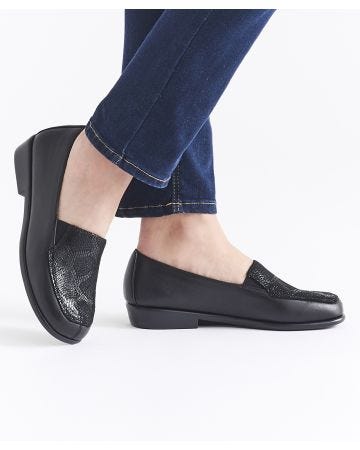 Flexible Sole Flat Moccasin 