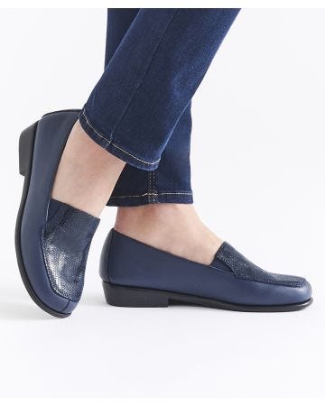 Flexible Sole Flat Moccasin 