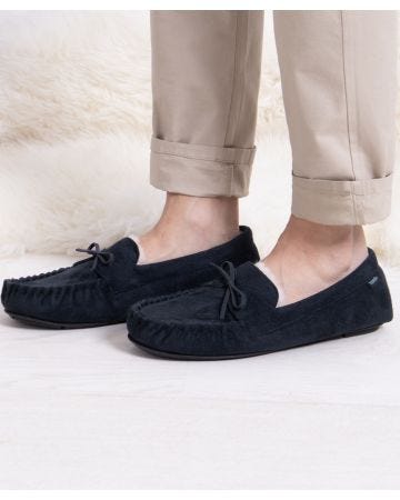 Totes Mens Faux Fur Lined Moccasin Slippers