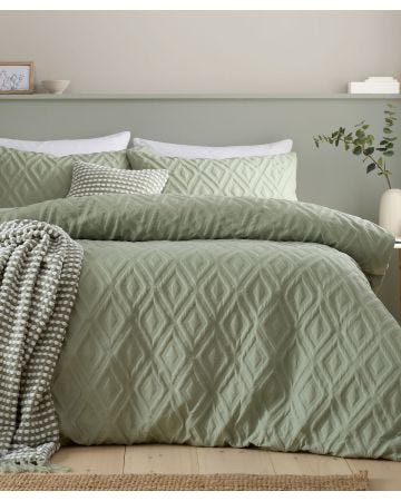 The Catherine Lansfield Loft Jacob Geo Pinsonic Duvet Set