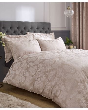 Catherine Lansfield Signature Collection Damask Jacquard Duvet Set.