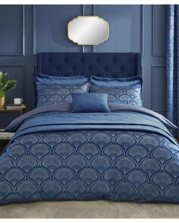 Catherine Lansfield Signature Collection Art Deco Pearl Duvet Set.
