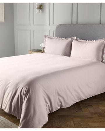 Scalloped Edge Duvet Set