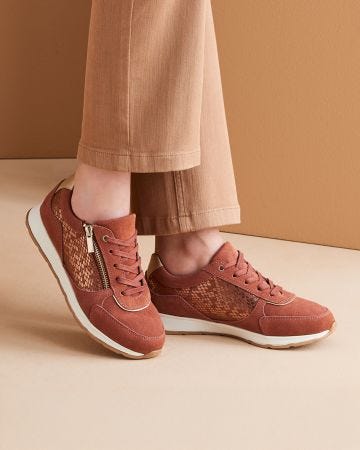 Amortyl Water Repellent Trainers 