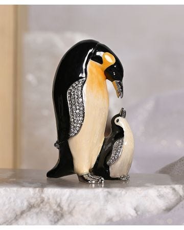Widdop Penguin & Chick Treasured Trinket