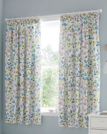 D&D Sweetpea Floral Curtains