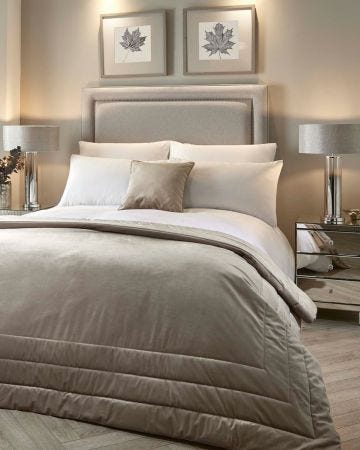 Melanie Bedspread 