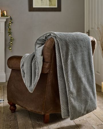 Burghley Faux Fur Throw