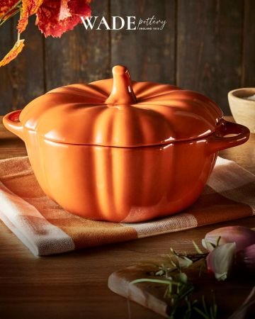 Wade Pottery Large Pumpkin Casserole Dish