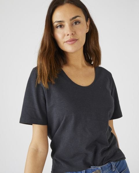 Scoop neck T-shirt