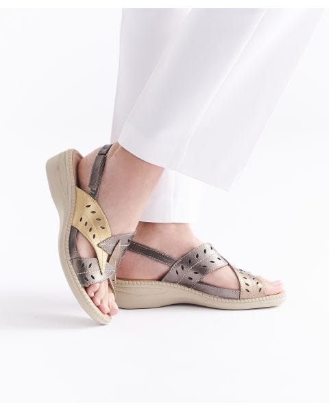 Cushion-Walk Sandal