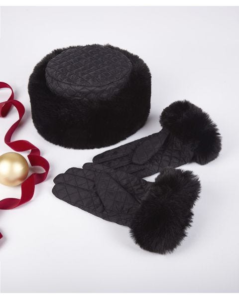 Faux fur hat & gloves set