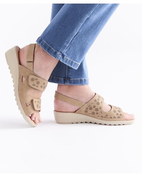 Cushion-walk Cut-out Detail Touch Fasten Sandal 