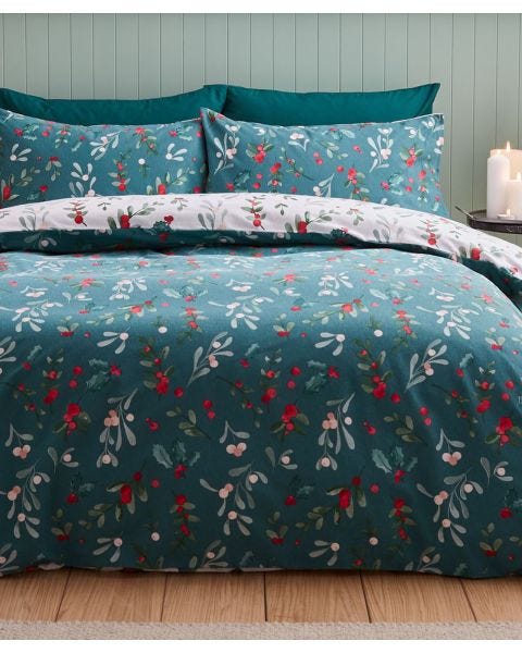 Catherine Lansfield Christmas Holly & Mistletoe Brushed Duvet Set