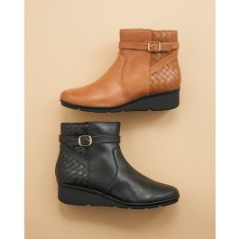 amart football boots