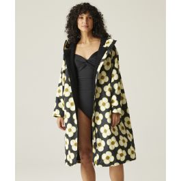 Orla Changing Robe Regatta Orla Changing Robe - Damart.co.uk