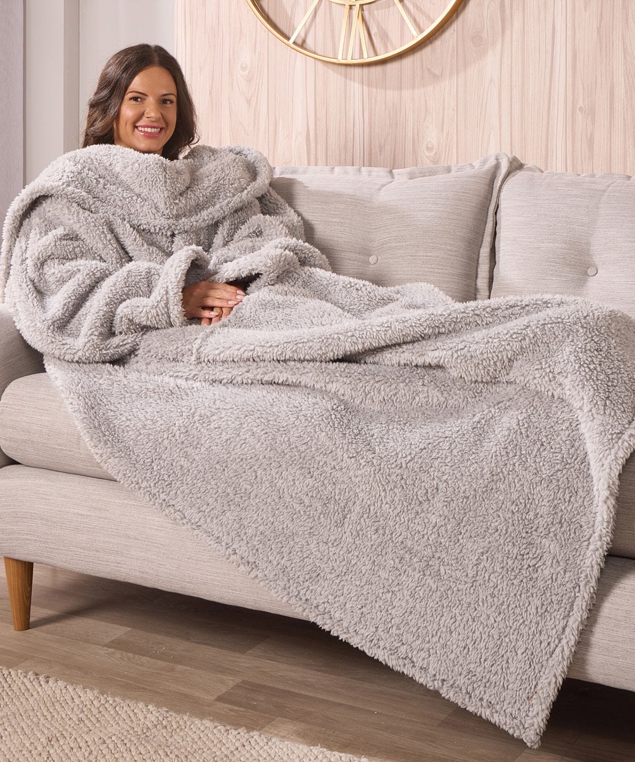 Wearable Fleece Blanket with Heated Pocket