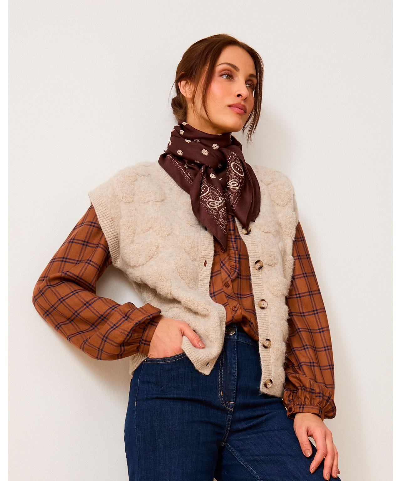 Sleeveless Bouclé Cardigan